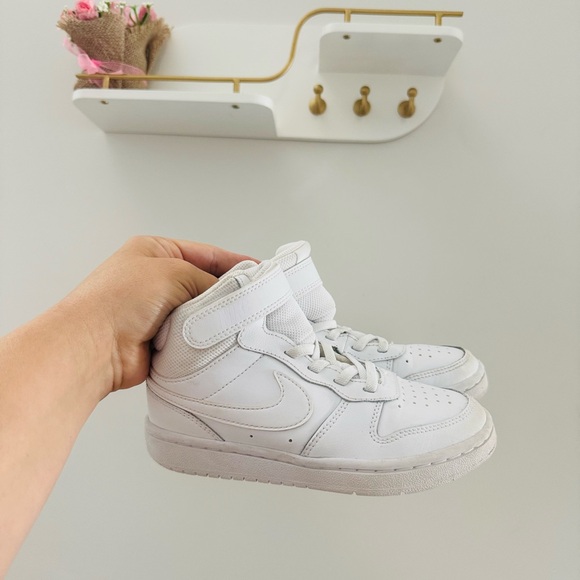 Nike Court Borough Mid 2 in EUC - Picture 2 of 4